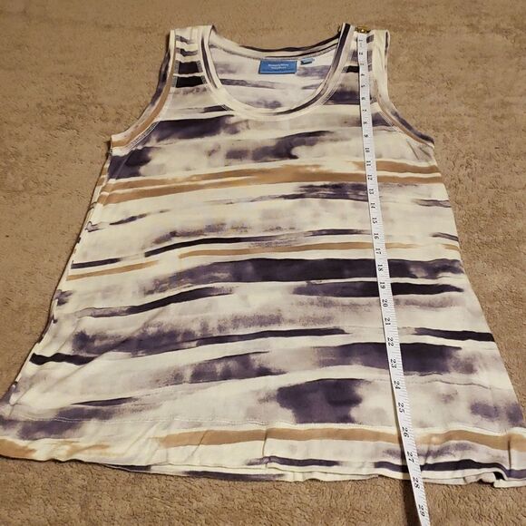SIMPLY Vera, Vera Wang tank. Small. - Picture 5 of 7